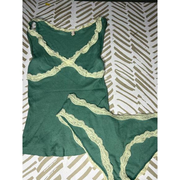 Vintage Dream in Pink Set with lace details Size Medium - Picture 1 of 6